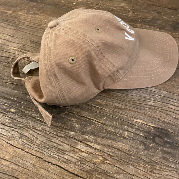 Vuori Unisex Ballcap - Picture 5 of 5